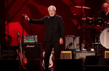 Sir Tom Jones reveals his father kept working down the coal mines after he found fame