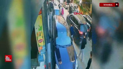 İstanbul'da sözlü taciz ettiği iddiası; çevredekiler tarafından darbedildi