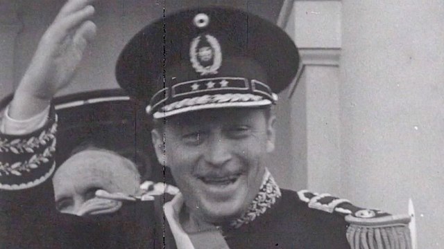 Derrière les drapeaux, le soleil Bande-annonce VO STFR