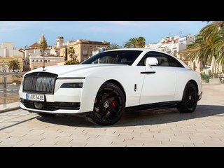 Rolls-Royce Black Badge Spectre in Arctic White – Klare Linie, elektrischer Luxus