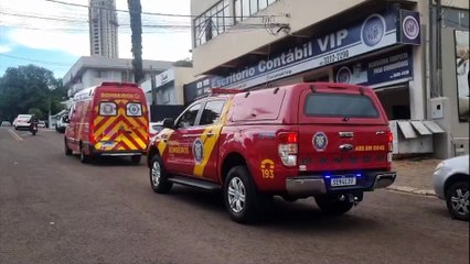 Idoso cai da janela de um prédio e sofre queda de 10 metros
