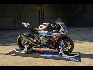 M-Power jetzt auch im Mopped – Die BMW M 1000 RR mit 212 PS!