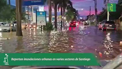 Reportan inundaciones urbanas en varios sectores de Santiago