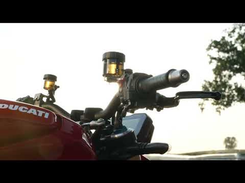 Ducati 2023 Streetfighter V4 S