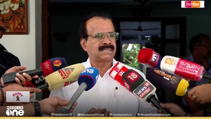 'കേന്ദ്രം തരുന്ന കാവി പണം നിരസിച്ചിരിക്കുന്നു എന്ന് സർക്കാർ പറയട്ടെ'