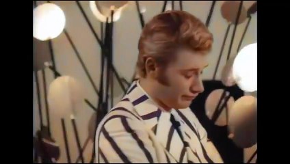 Johnny Hallyday & Sylvie Vartan - Un Cocktail pour Deux (Show Averty, 1965 - Version Colorisée)
