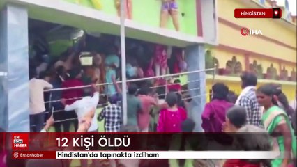 Hindistan'da tapınakta izdiham