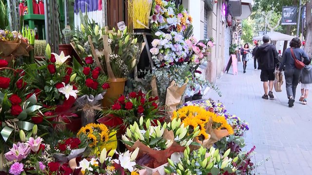 Negocios se preparan para abrir sus puertas por el Día de Todos los Santos