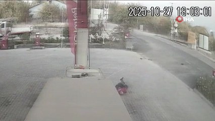 Eniştesine araçla çarpıp kaçtı: O anlar kameraya yansıdı