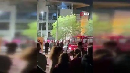 Eşiyle kavga etti, otomobiliyle birlikte kendini ateşe verdi