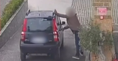 Somma Vesuviana, aggredisce con un coltello la ex mentre fa carburante: arrestato 49enne (31.10.25)