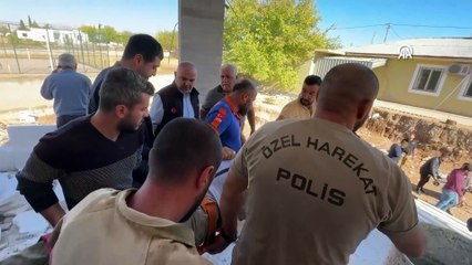 Adıyaman'da yapımı süren camide göçük: Enkaz altında kalan 6 kişi kurtarıldı