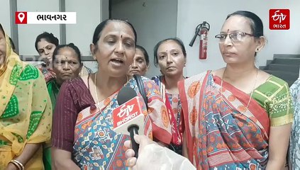 ભાવનગર શહેરની 200 આંગણવાડી બહેનોએ સરકારના મોબાઈલ સીમ પરત કર્યા, શા માટે કર્યા પરત જાણો