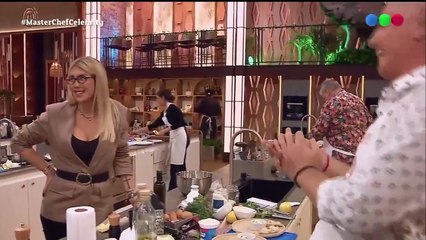 Wanda Nara y Marley protagonizaron un divertido cruce en MasterChef por Mauro Icardi