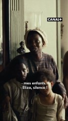 Attention, les mots et les actions de cet extrait peuvent être difficiles à regarder.