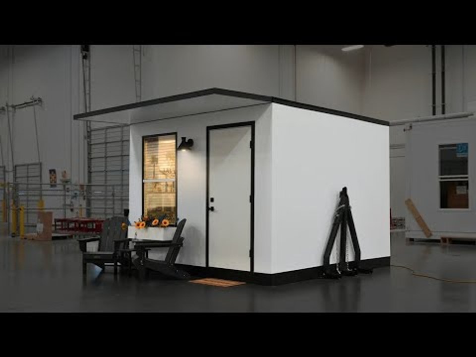 2025 Boxabl Baby Box – Faltbares Minihaus für Tesla Model X, BMW X5 & Co.
