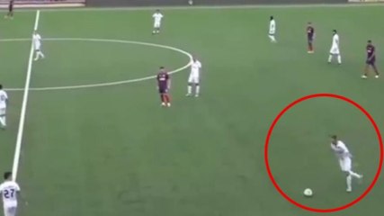 Tensione in Eccellenza: deve restituire il pallone ma segna da 50 metri, gli avversari si infuriano