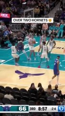 Wendell Carter Jr. Posterizes TWO Defenders‼️ Monster Dunk Shocks the Crowd | NBA 2025 Highlights