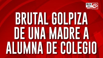 Mujer agredió salvajemente a compañera de colegio de su hijo