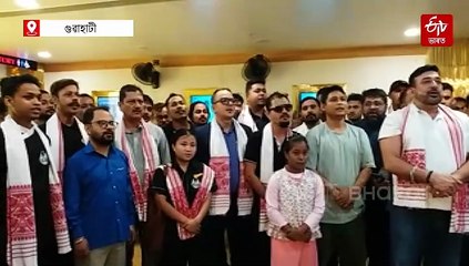 জুবিন অনুৰাগীৰ মহানুভৱতা; কৰ্মচাৰীক দেখুৱালে 'ৰৈ ৰৈ বিনালে'