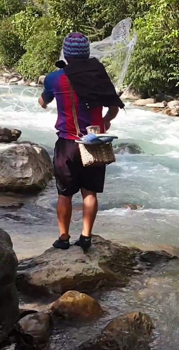 CAST NETTING IN NEPAL |