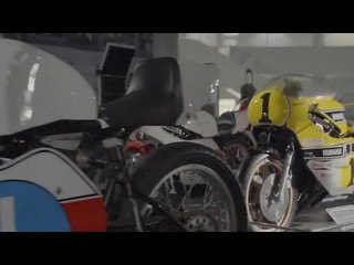Yamaha XSR Serie: Klassiker-Design trifft moderne Power (engl.)