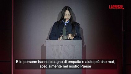 Usa, Billie Eilish invita i miliardari a "donare di pi? in beneficenza": il video dell'intervento