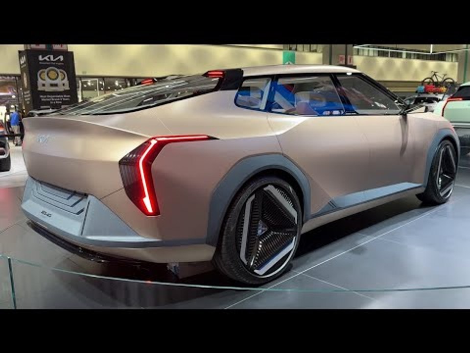 Erste Aufnahmen | Kia EV4 (2025)