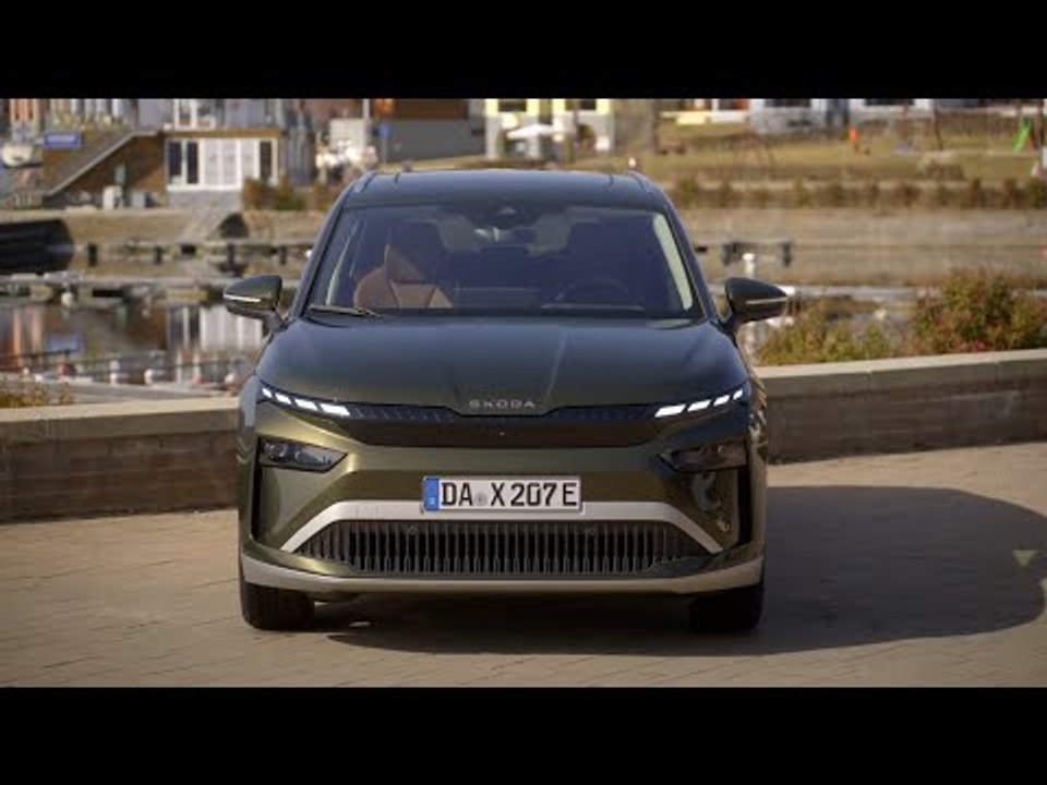 2025 Škoda Enyaq SUV: Umfassende Fahraufnahmen, Design & Funktionen im Detail