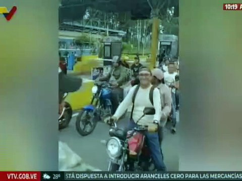 Caravana de motorizados en Mérida se despliegan para respaldar al presidente Nicolás Maduro