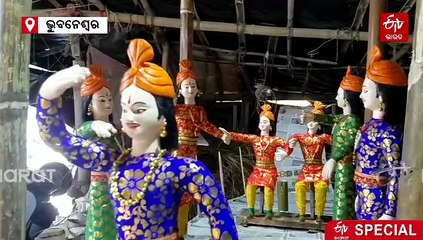 ତାଜା ହେବ ସାଧବ ପୁଅଙ୍କ ନୌବାଣିଜ୍ୟ ପରମ୍ପରା, ଡଙ୍ଗା ତିଆରିରେ ବ୍ୟସ୍ତ କାରିଗର