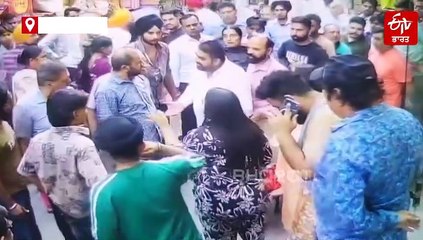 ਬਜ਼ਾਰ ਸ਼ਰੇਆਮ ਗੁੰਡਾਗਰਦੀ, ਟਰਾਇਲ ਰੂਮ ਵਿੱਚ ਲੱਗੇ ਕੈਮਰੇ ਕਰਕੇ ਛਿੜਿਆ ਵਿਵਾਦ