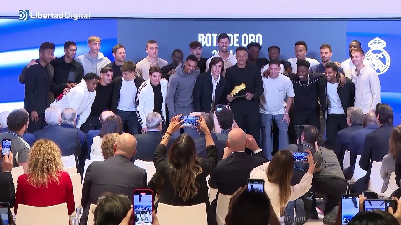 Mbappé recibe la Bota de Oro y apunta a repetir el logro