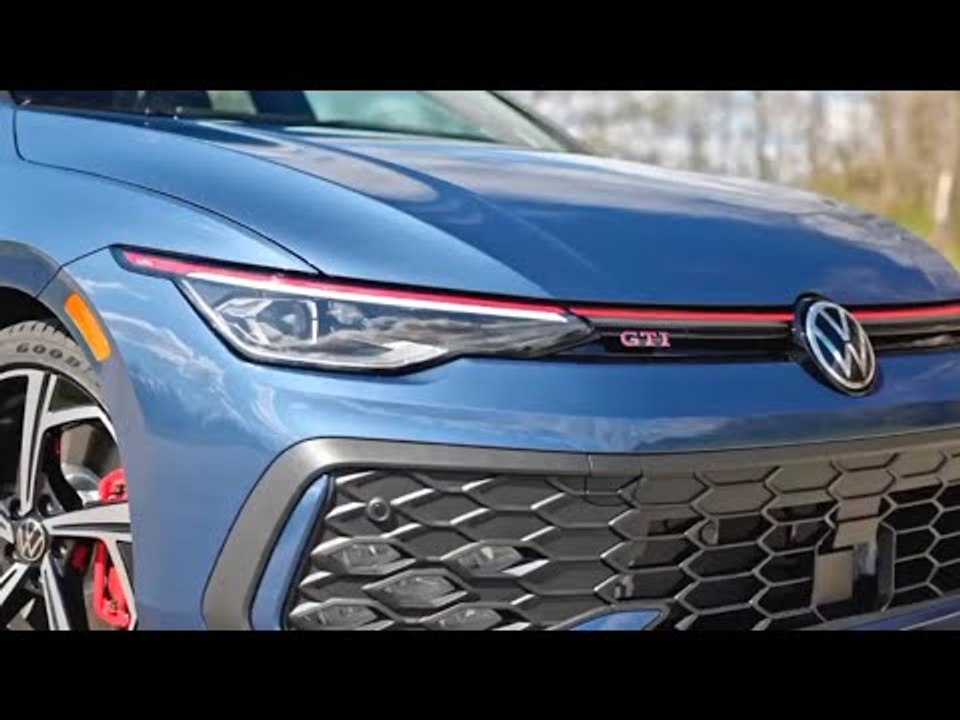 2025 VW Golf GTI SE (MK8.5) in Schieferblau – Kompaktsportler mit frischem Look