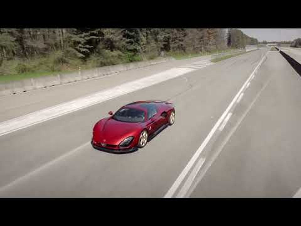 Alfa Romeo 33 Stradale: 750 PS Elektro & V6-Power im Retro-Style | alle Details