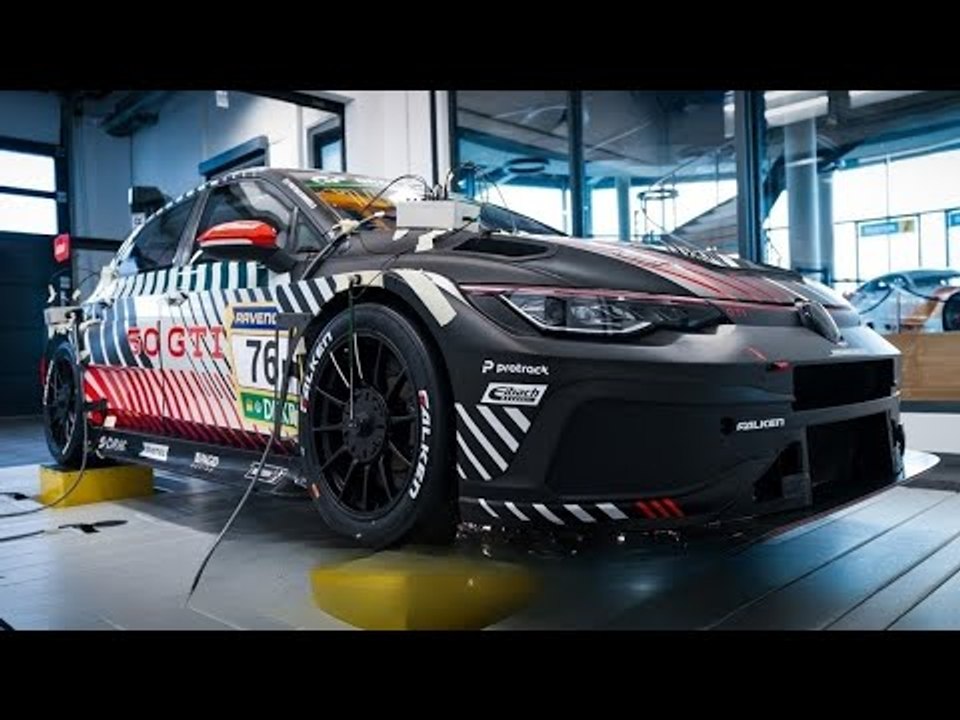 VW Golf GTI Clubsport 24h: Max Kruse & Benny Leuchter jagen das perfekte Setup