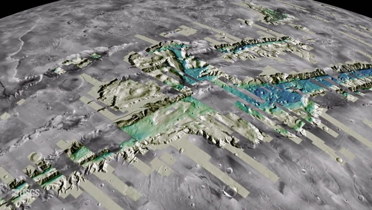 Fly Over The 'Grand Canyon' Of Mars In High-Resolution Orbiter Imagery