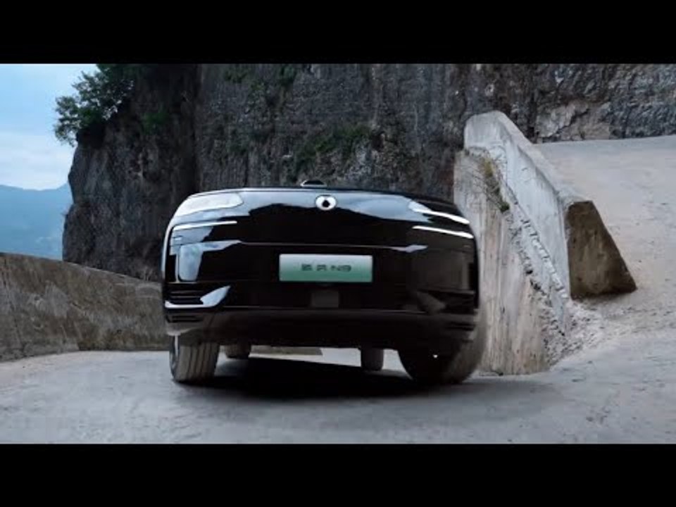 Denza N9 meistert die 18 Haarnadelkurven der Lingpaishi-Straße in Chongqing!