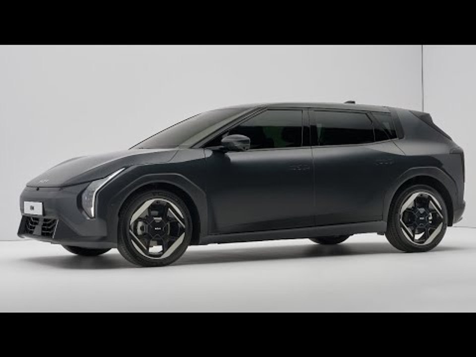 Kia EV4: Elektro-Konkurrent für Tesla & VW ID.3 | Preise & Specs für UK
