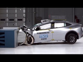 Toyota Prius 2025 im IIHS-Crashtest: So sicher ist der Hybrid wirklich!
