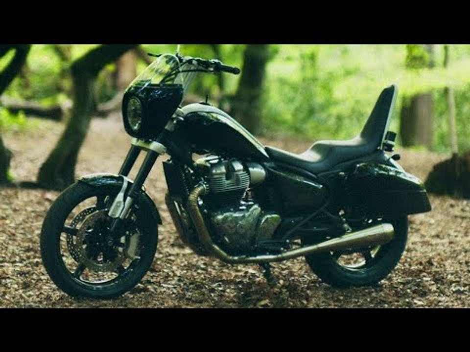 2025 Royal Enfield Super Meteor 650 trifft The Great Frog – Carbon trifft Cruiser-Style