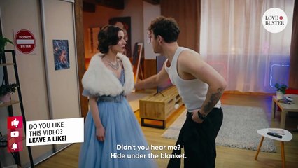 Runaway Princess Falls for Poor Cop | Short Drama