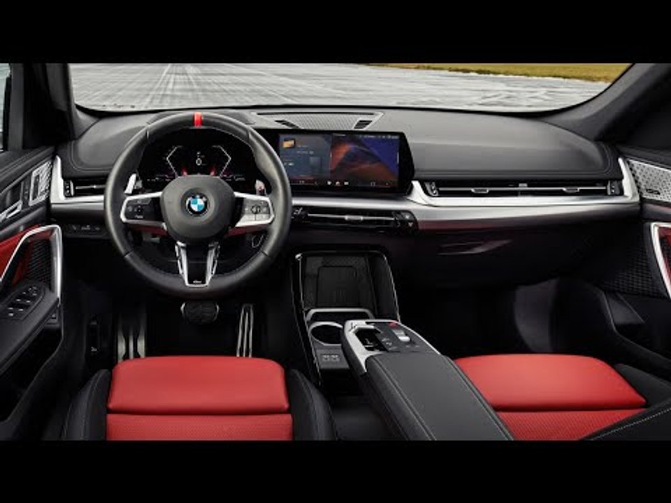 BMW X1 (U11) Innenraum & Kofferraum im Detail