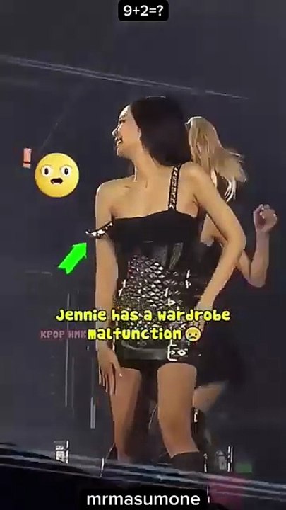 blackpink hot reaction to BTS  #bts#straykids#blackpink#shorts#liskook#jungkook#felix#jalebibaby#fyp - EMK SHORT OFFICIAL (360p, h264, youtube) (1)