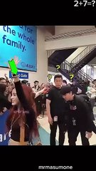 blackpink hot reaction to BTS  #bts#straykids#blackpink#shorts#liskook#jungkook#felix#jalebibaby#fyp - EMK SHORT OFFICIAL (360p, h264, youtube) (2)