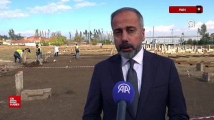 Van'daki Selçuklu Mezarlığı'nda 20 yeni mezar taşı kayıt altına alındı