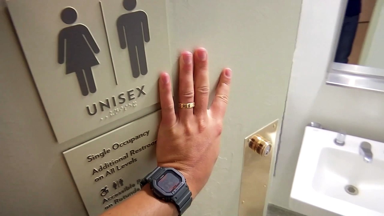 Les toilettes en or de retour aux enchères, mise à prix 10 millions de dollars