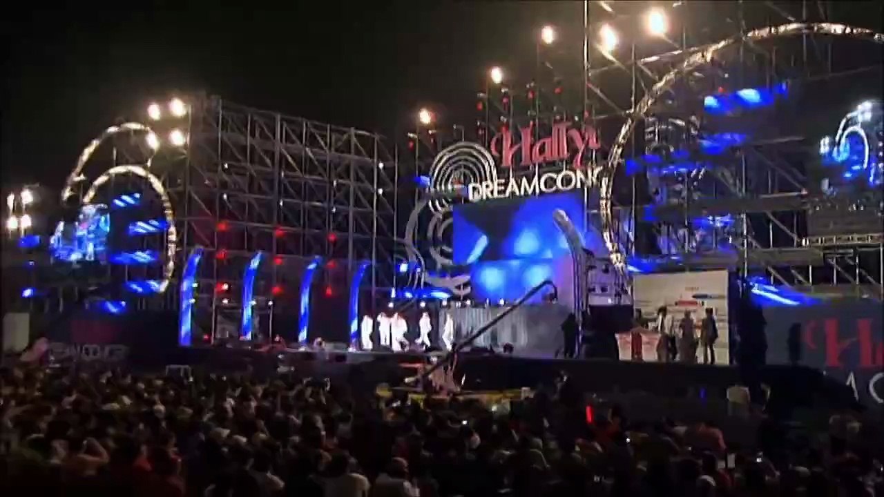 SPECIAL by BEAST ● 【K-POP ドリームコンサート2010秋】 · Hal...