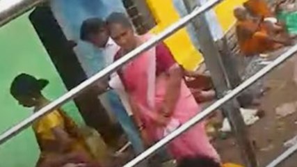 श्रीकाकुलम के वेंकटेश्वर स्वामी मंदिर में मची भगदड़