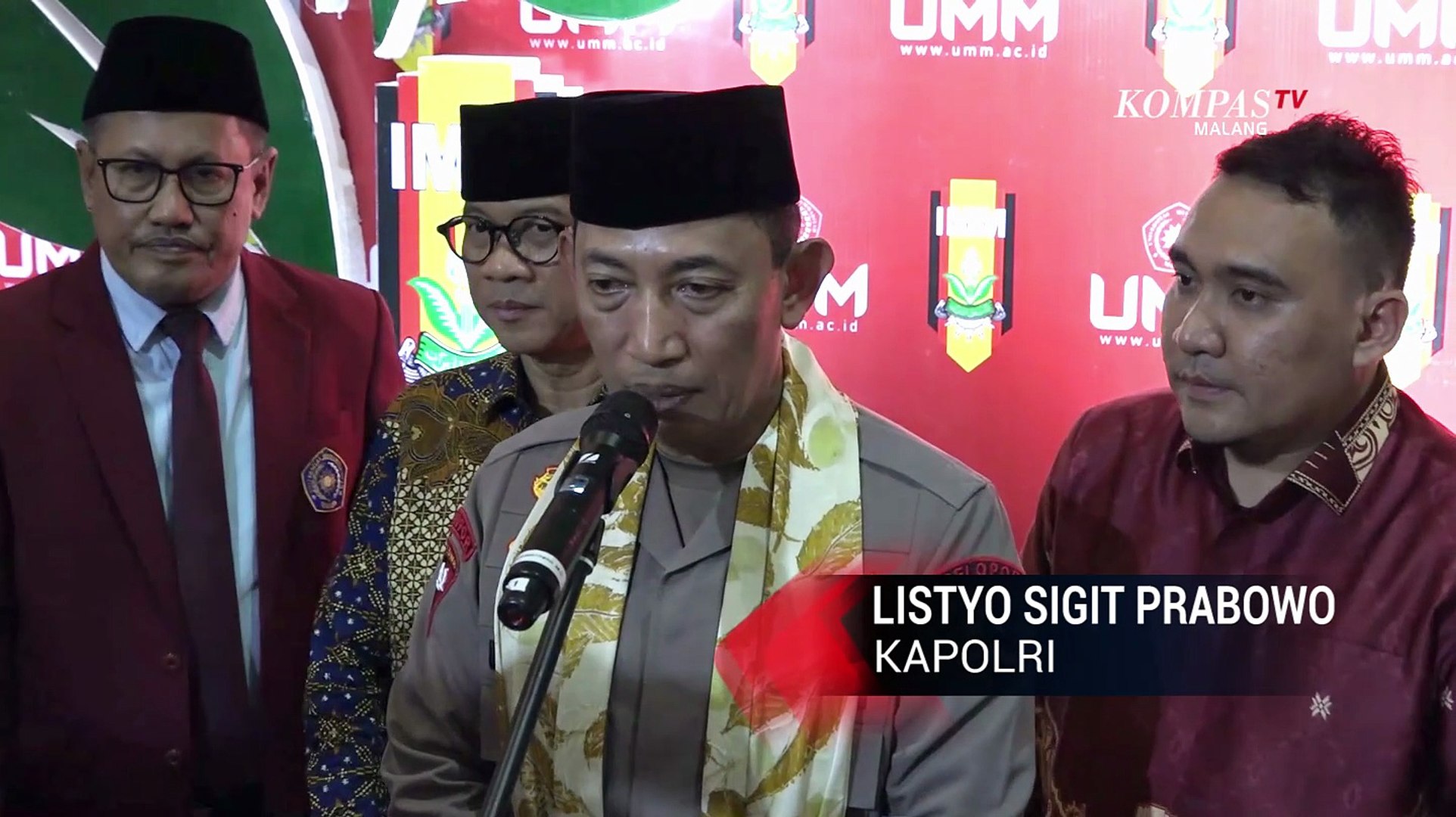 Onam bilan porno jinsiy aloqa video